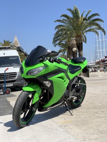 KAWASAKI NINJA 300 ABS