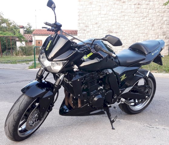 KAWASAKY Z750,,TOP STANJE