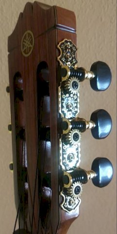 KLASIČNA GITARA ***YAMAHA CG 171 S***