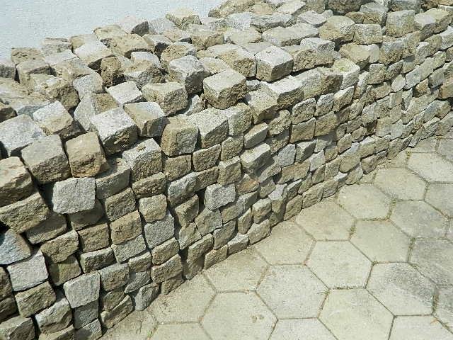 KOCKA GRANITNA 22 M2 ZAMJENA ZA RAZNO