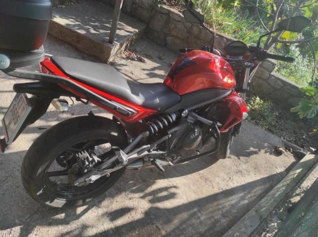 Kawasaki ER 6N 650 cm3, 2009 god.