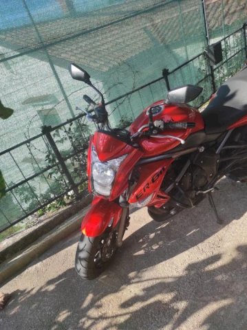 Kawasaki ER 6N 650 cm3, 2009 god.