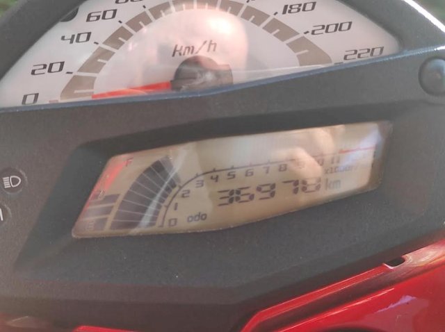 Kawasaki ER 6N 650 cm3, 2009 god.