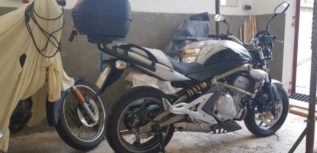 Kawasaki Er6 650 cm3, 2007 god.