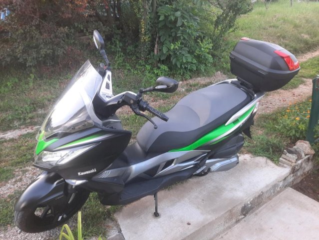 Kawasaki J 300 300 cm3, 2017 god.
