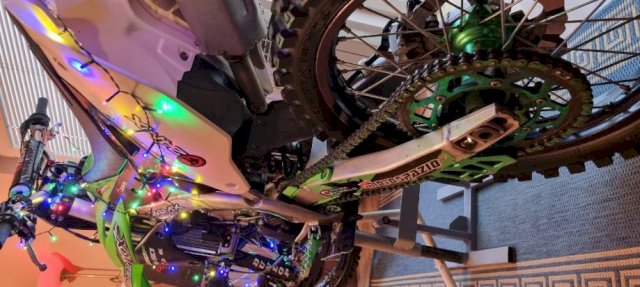 Kawasaki KXF 250 cm3, 2015 god.
