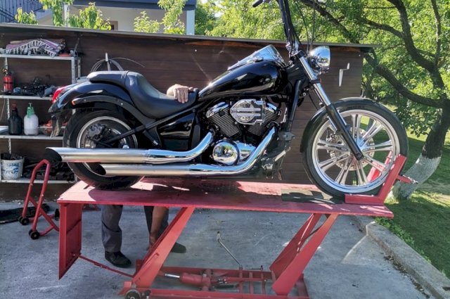 Kawasaki VN 900 Custom