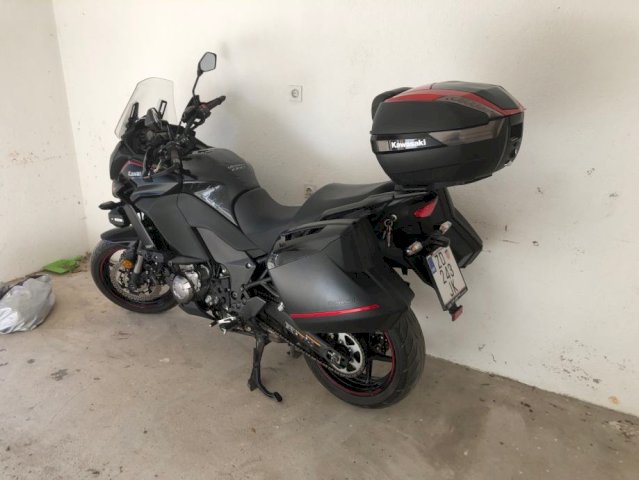 Kawasaki Versys 1043 cm3, 2017 god.