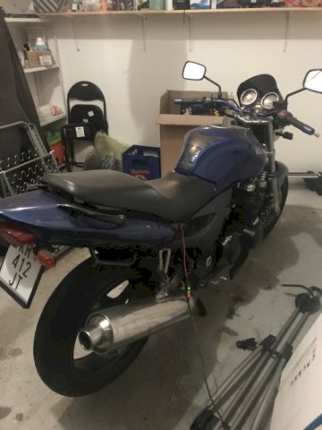Kawasaki ZR7 2002 godina, 2002 god.