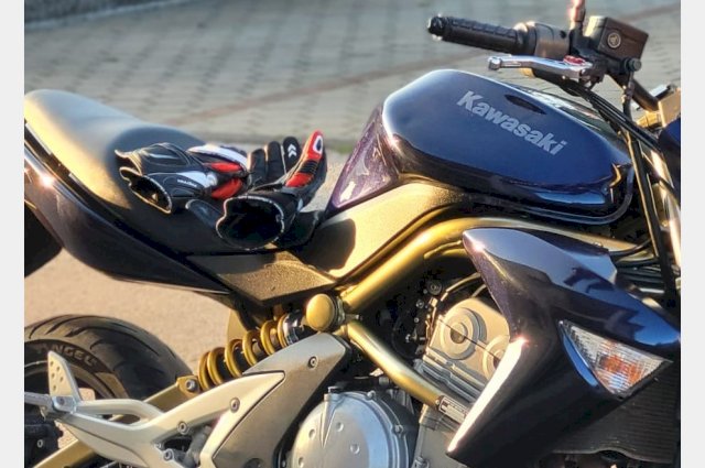 Kawasaki er6n