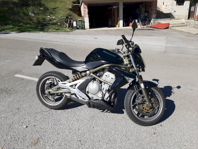 Kawasaki er6n