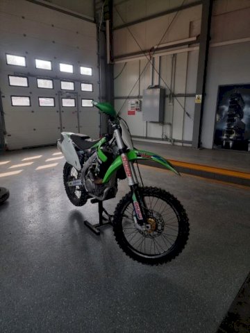Kawasaki kxf 450, 2015 god.