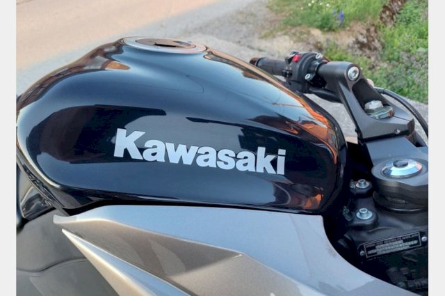 Kawasaki z1000sx