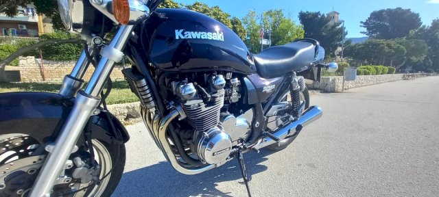 Kawasaki zephyr 750