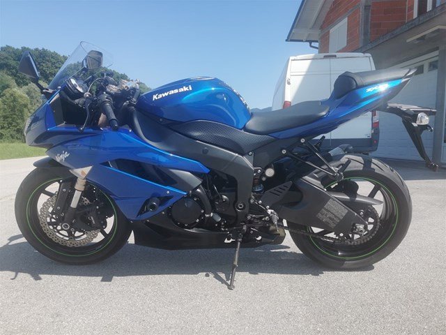 Kawasaki zx6r
