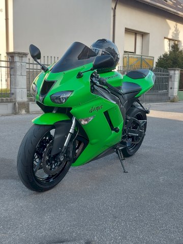 Kawasaki zx6r