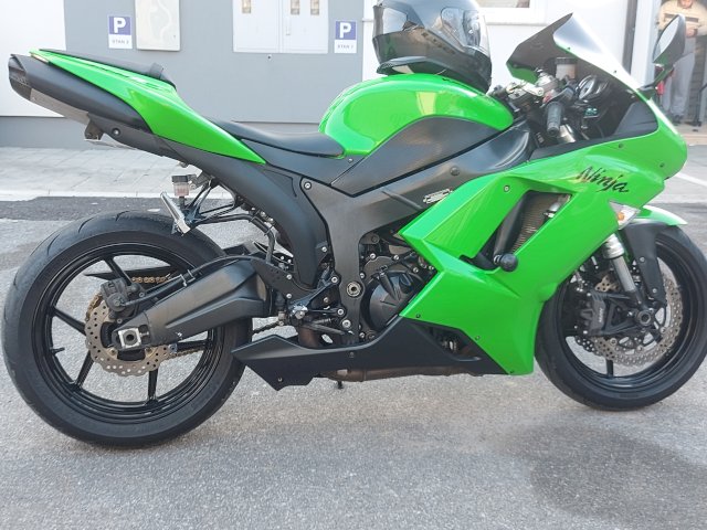 Kawasaki zx6r