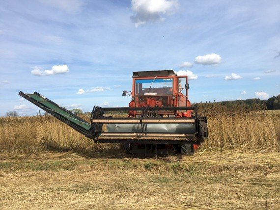 Kombajn Deutz Fahr 1300 6 Cilindara I Heder Za Ko