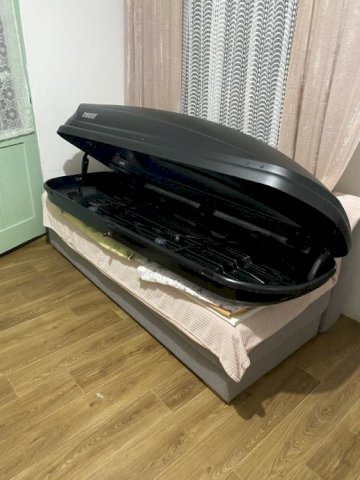 Krovni nosači i krovna kutija original Thule