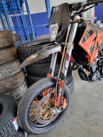 Ktm 640 supermoto