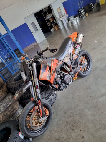Ktm 640 supermoto