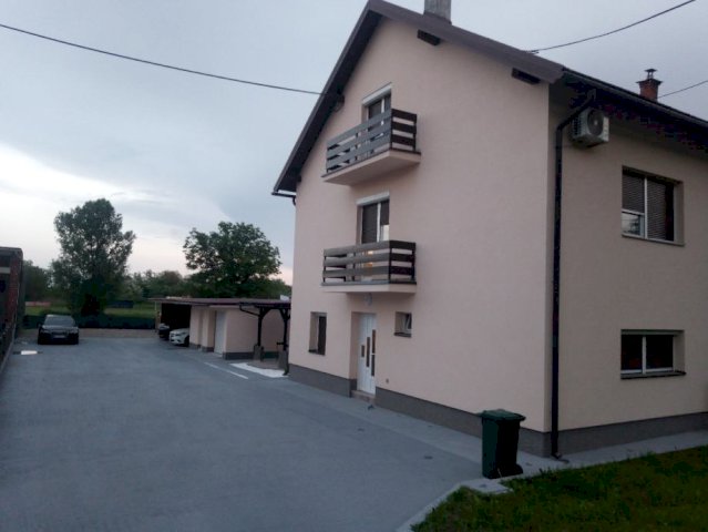 Kuća: Karlovac, 153 m2
