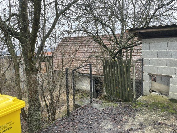Kuća Od Hrastovine, Otporna Na Potrese, Ekološk