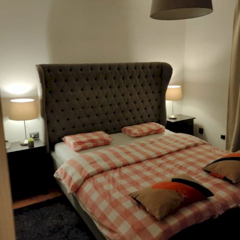Kuća: Zagreb (Kruge), 220.00 m2 (prodaja)