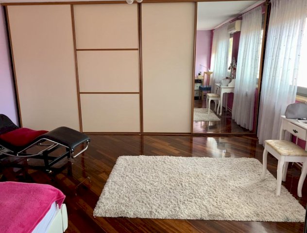 Kuća: Zagreb (Vrapče), 150.00 m2
