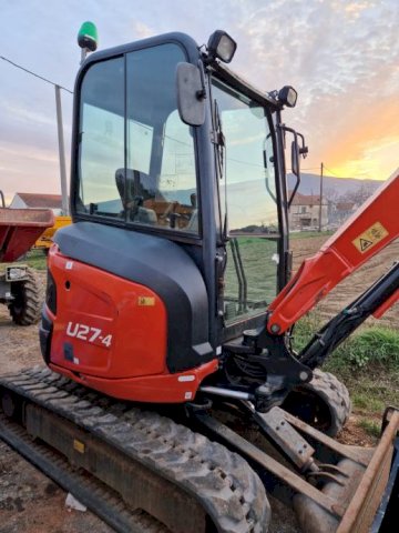Kubota U27-4