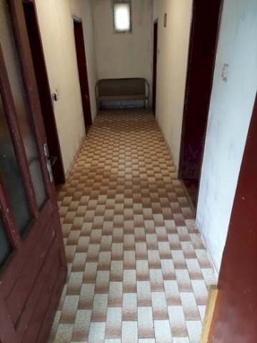 Kuca u orolik,moguca zamijena za drugu