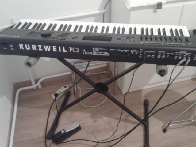 Kurzweil pc3 76 -mijenjam