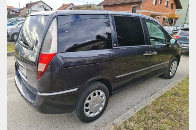 Lancia Phedra 2.0 jtd