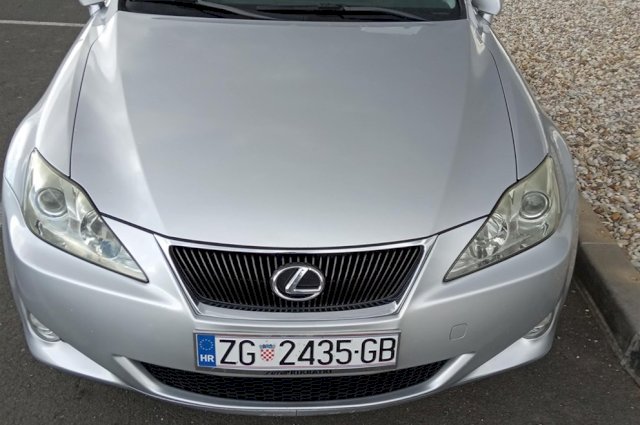 Lexus IS 2.2 d