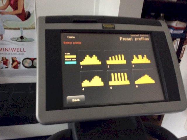 Life Fitness 95i Summit zamjena moguca
