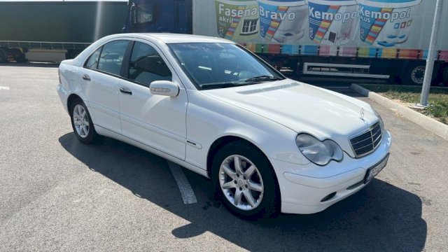 MERCEDES C 270 CDI - 2 VLASNIK - TOP STANJE -