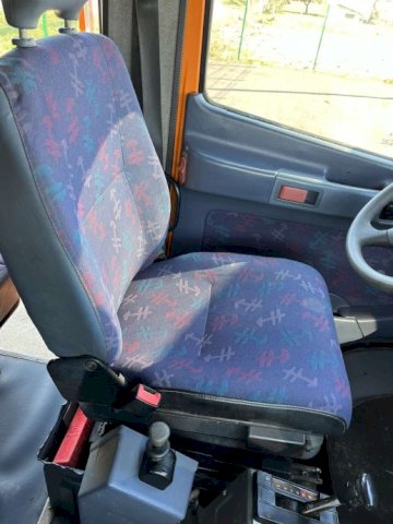 MERCEDES VARIO 614D, 2002 god.