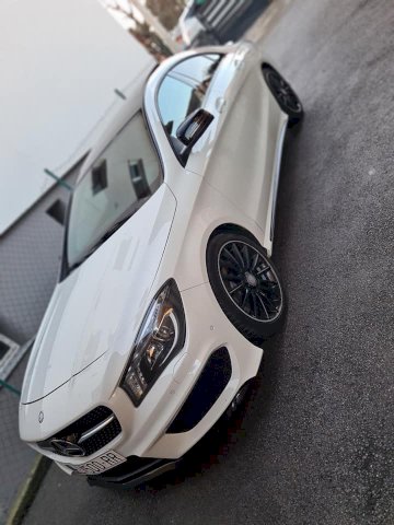 MERCEDES-BENZ CLA 220D AMG