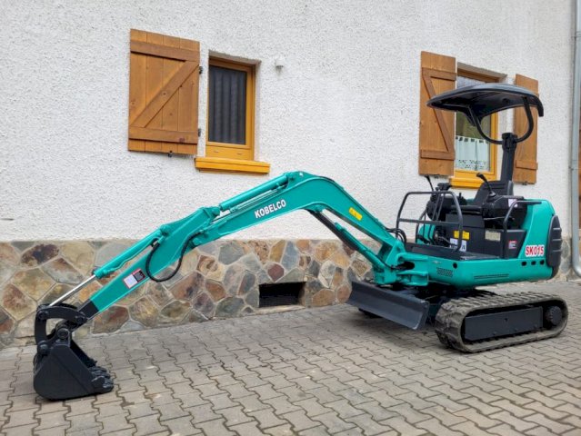 MINI BAGER KOBELCO SK015 kao nov i malo sati