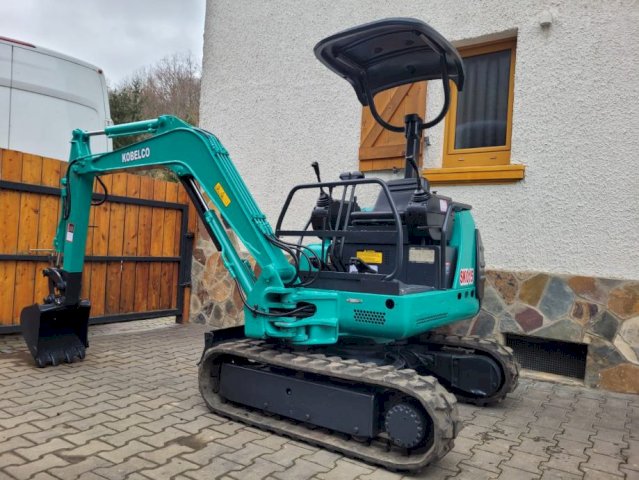 MINI BAGER KOBELCO SK015 kao nov i malo sati