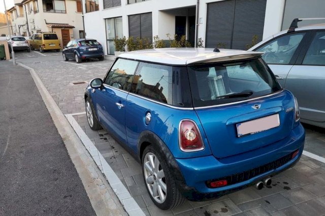 MINI Cooper 1.6 turbo