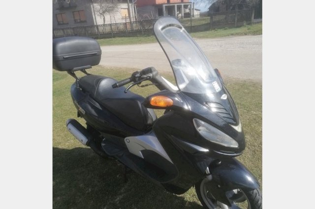 Malaguti Madison 250