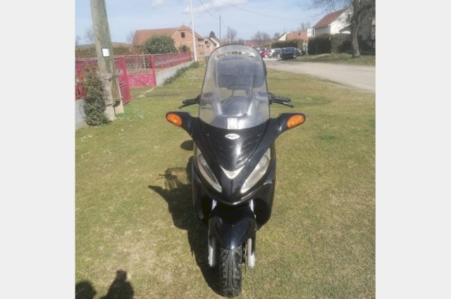 Malaguti Madison 250