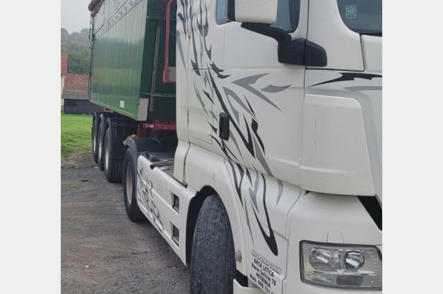 Man tgx i poluprikolica Kempf
