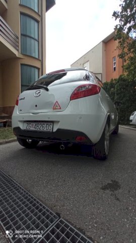 Mazda 2 1,3 i TE 16V- klima, parking senzori