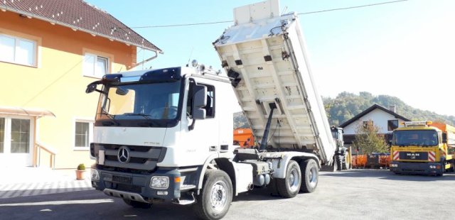 Mercedes Actros 2644 servisna knjiga, Euro 5, 201