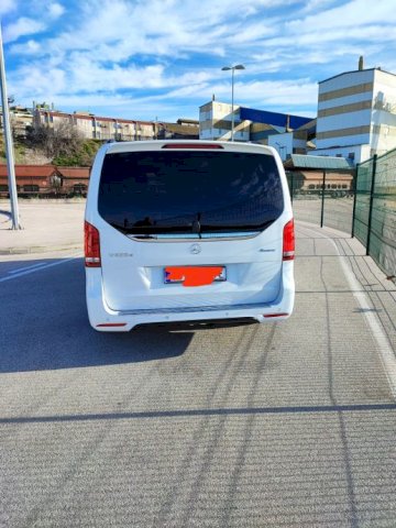 Mercedes Benz V klasa 300d 4Matic AMG oprema