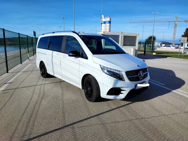 Mercedes Benz V klasa 300d 4Matic AMG oprema