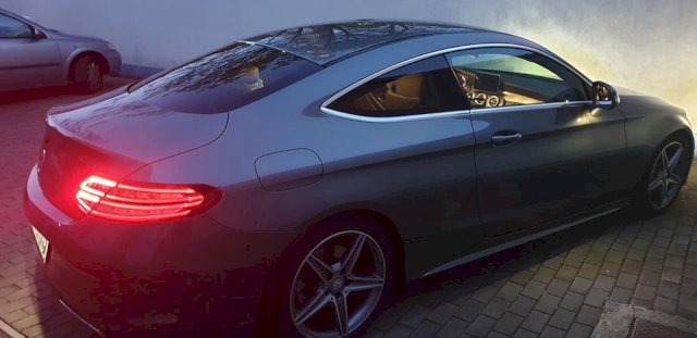 Mercedes C cupe AMG 220 d 64000 km automatik F1
