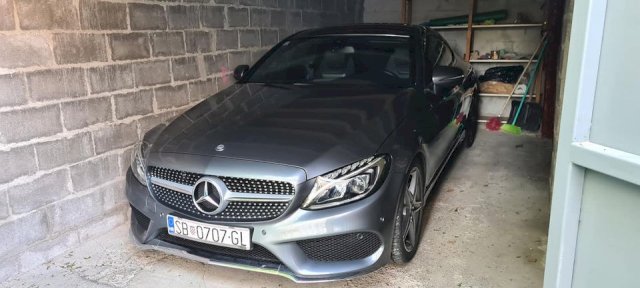 Mercedes C cupe AMG 220 d 64000 km automatik F1